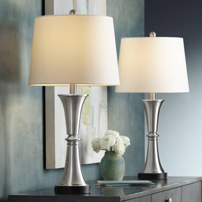 Simple modern metal table lamp - Image 8