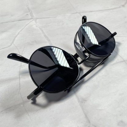 Futuristic steampunk sunglasses - Image 2
