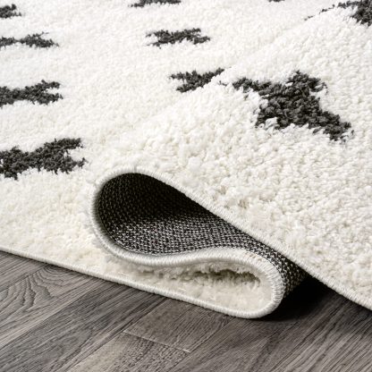 Bohemian cross pattern rug - Image 4