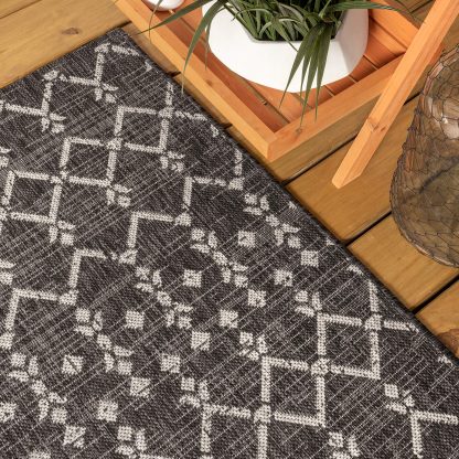 Geometric texture outdoor woven rug - Image 4