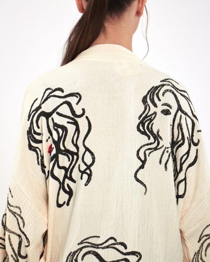 Artistic embroidered long bathrobe - Image 3