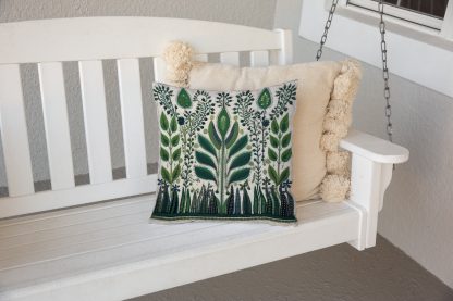 Green plant pattern pillow - Image 3