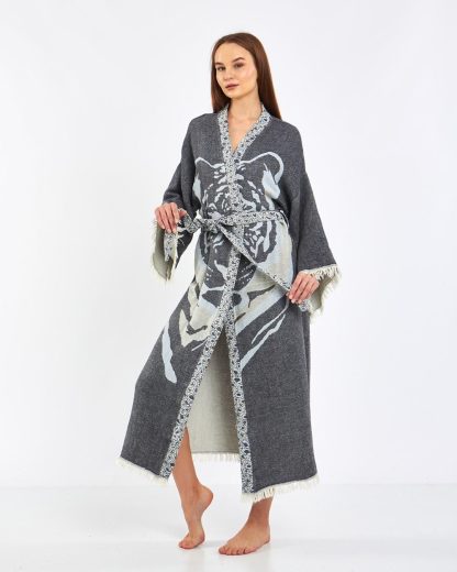 Grey tiger print robe - Image 2