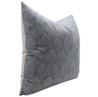 Retro Plant Totem Jacquard Pillowcase - Image 2