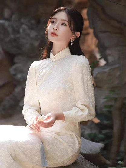 Off-white jacquard long cheongsam - Image 4