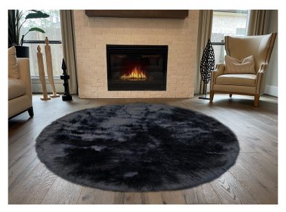 Black premium round faux fur rug - Image 4