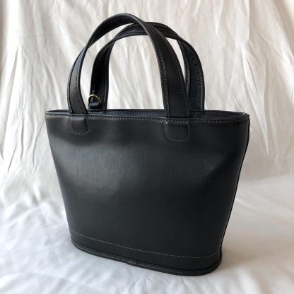 Classic all-match black bucket bag