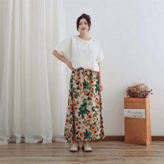 Elegant floral skirt