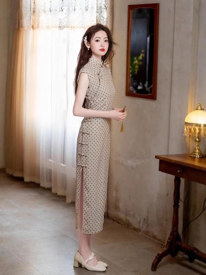 Gentle and quiet polka dot sleeveless cheongsam - Image 3