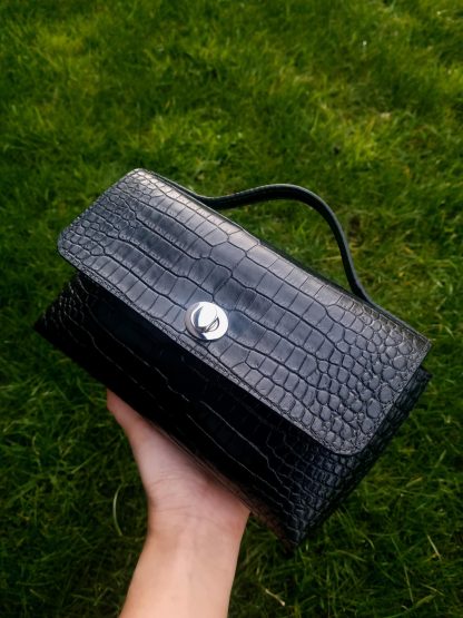Elegant black crocodile leather wallet - Image 3