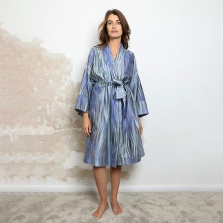 Artistic jacquard robe