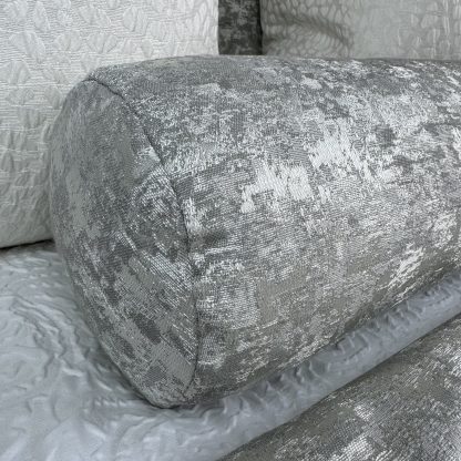 Silver-grey velvet cylindrical pillow - Image 3