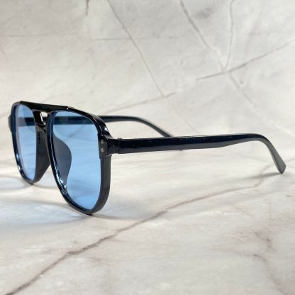 Trendy black frame double-bridge sunglasses - Image 3