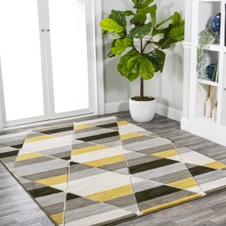 Geometric contrast patchwork carpet