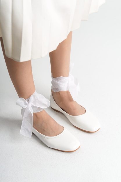 French mesh lace-up flats - Image 2