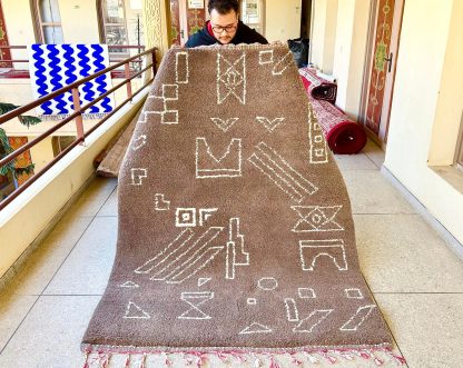 Retro geometric handmade carpet