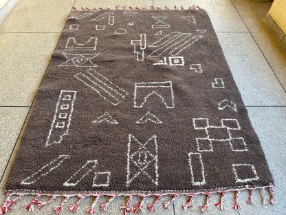 Retro geometric handmade carpet - Image 3