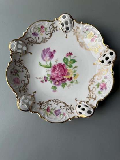 Retro flower and gold hollow fruit plate - Image 3