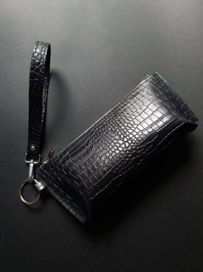 Simple and Elegant Long Wristlet Wallet