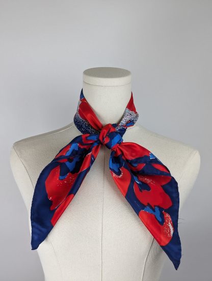 Art print silk scarf - Image 6