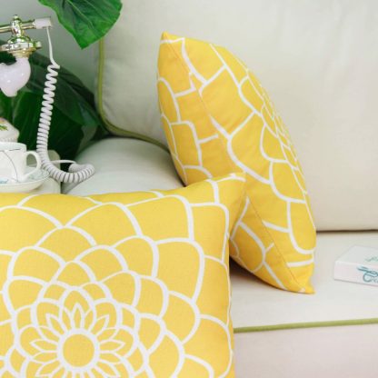 Sunflower Cluster Pillowcase - Image 2