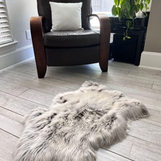 Soft textured faux fur rug