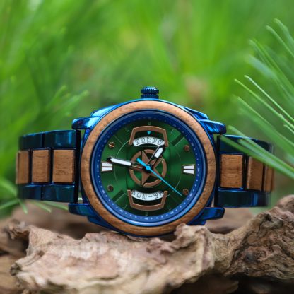 Mechanical style themed watch - Image 6