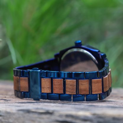 Mechanical style themed watch - Image 4