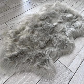 Textured plush carpet