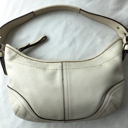 Classic White Underarm Bag - Image 3