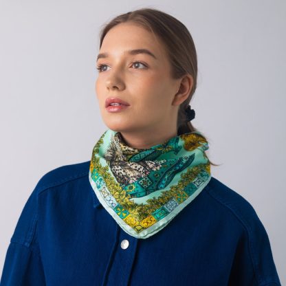 Childlike Animal Party Scarf