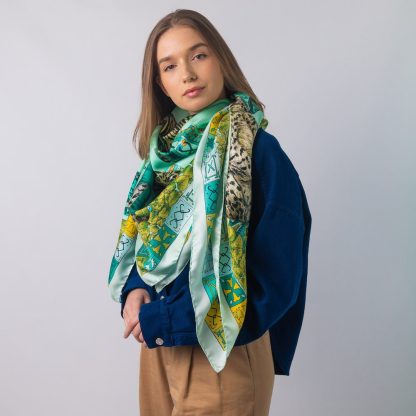 Childlike Animal Party Scarf - Image 4