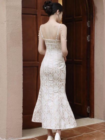 Elegant champagne fishtail dress - Image 4