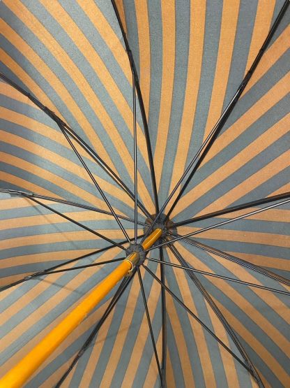Retro striped long handle umbrella - Image 9