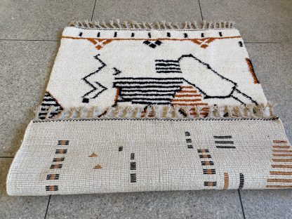 Exotic hand-woven carpet - Image 4