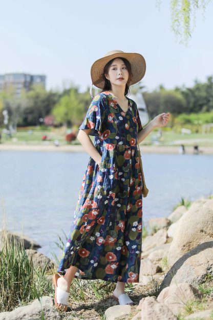 Self-heating printed dress - Image 3