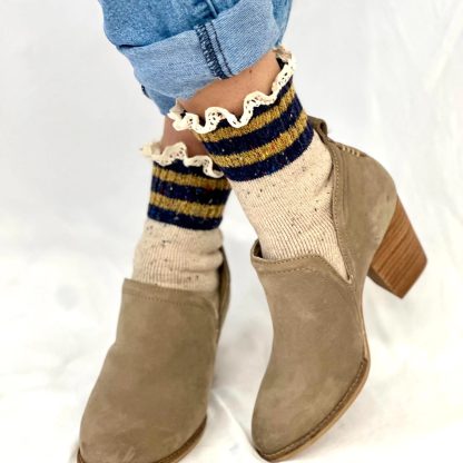 Retro contrast lace socks - Image 5