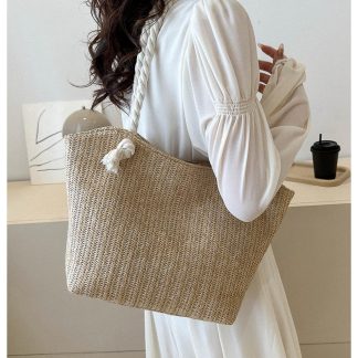 Hand-woven straw tote bag