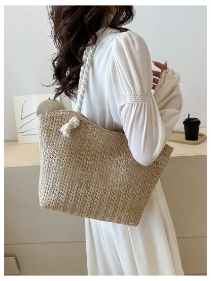 Hand-woven straw tote bag