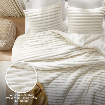 Plush textured bedding set - Image 4