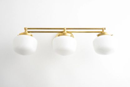 Vintage three-head brass glass wall lamp - Image 3