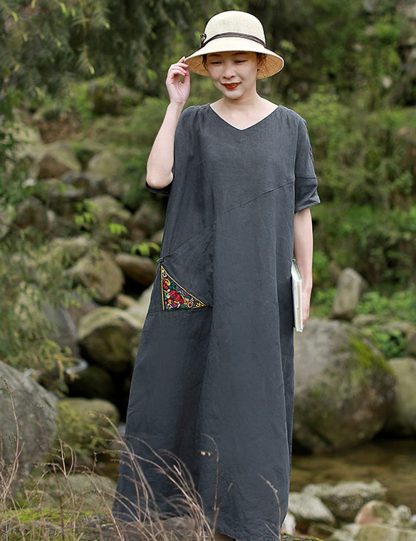 Gray elegant embroidered pocket maxi skirt