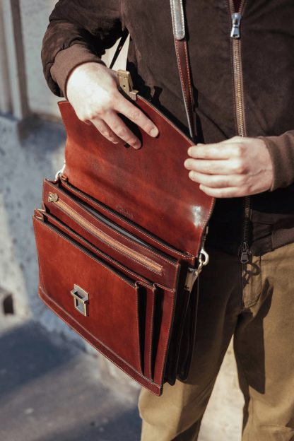 Handmade leather briefcase - Image 3
