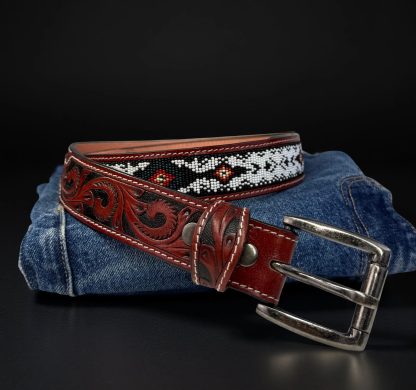 Traditional ethnic style beaded carved belt - Image 4