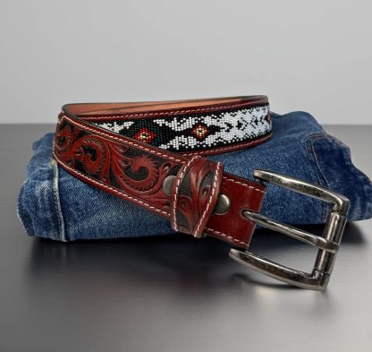 Traditional ethnic style beaded carved belt - Image 2