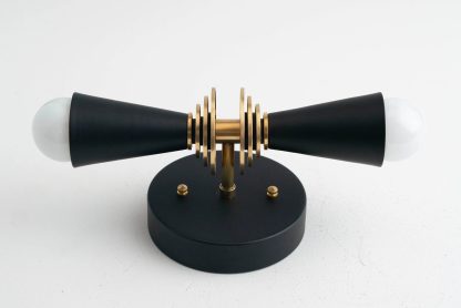 Modern art geometric wall lamp - Image 3