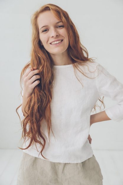 Women's linen three-quarter sleeve top - Image 2