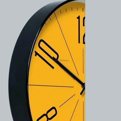 Fashionable and creative wall clock - Image 4