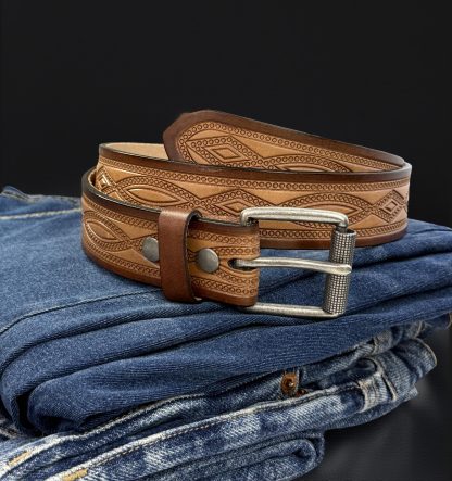 Vintage embossed leather belt - Image 5