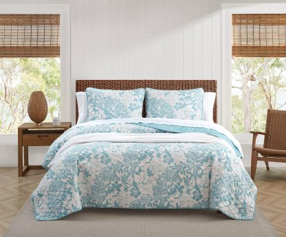 Blue and white yarn-dyed jacquard bed cover three-piece set